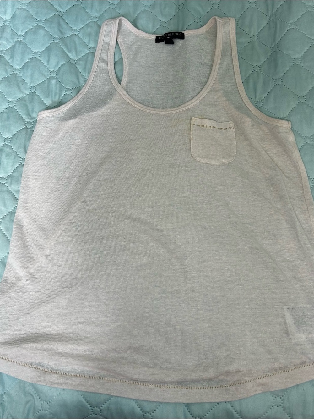 Banana Republic Light Cream Scoop Neck Tank with Pocket
